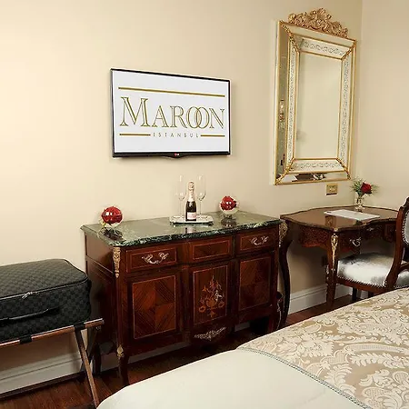 Maroon Bosphorus 5* Isztambul