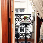 Maroon Bosphorus Szálloda 5*