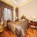 Maroon Bosphorus 5* Isztambul