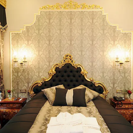 Maroon Bosphorus Hotel
