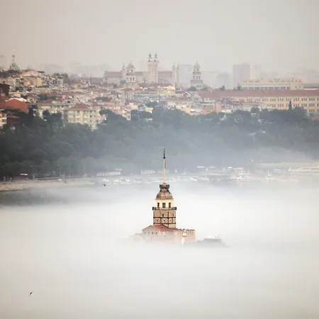 Отель Maroon Bosphorus 5*