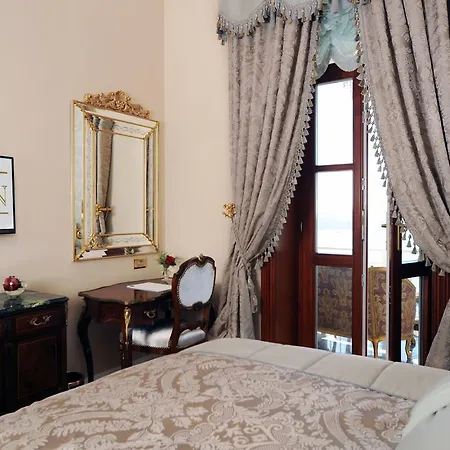 Maroon Bosphorus Отель Стамбул