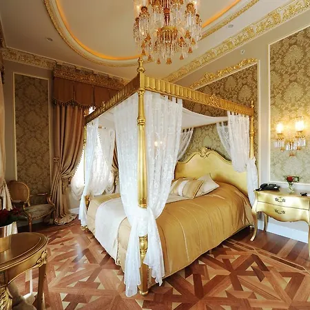 Отель Maroon Bosphorus