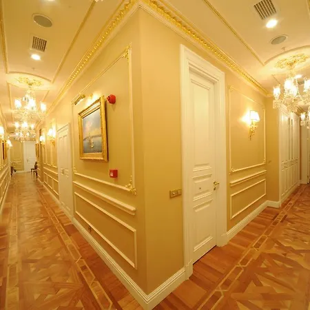 Maroon Bosphorus Отель 5*