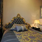 Maroon Bosphorus Hotel