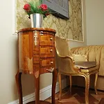 Maroon Bosphorus Hotel