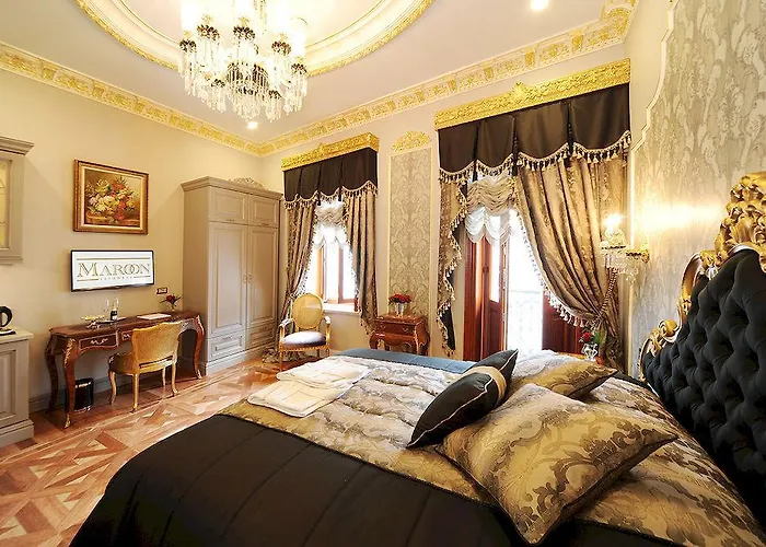 Maroon Bosphorus Hotel